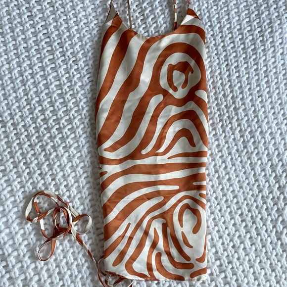 Inamorata tie up string top. Worn once, great condition, super cute! - Picture 3 of 4